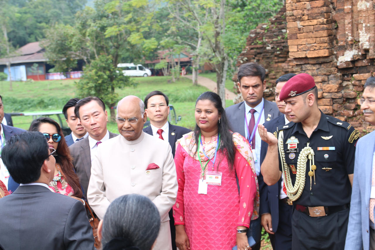 Hình ảnh Tổng thống Ấn Độ và Phu nhân thăm Bảo tàng Điêu khắc Chăm và Thánh địa Mỹ Sơn 