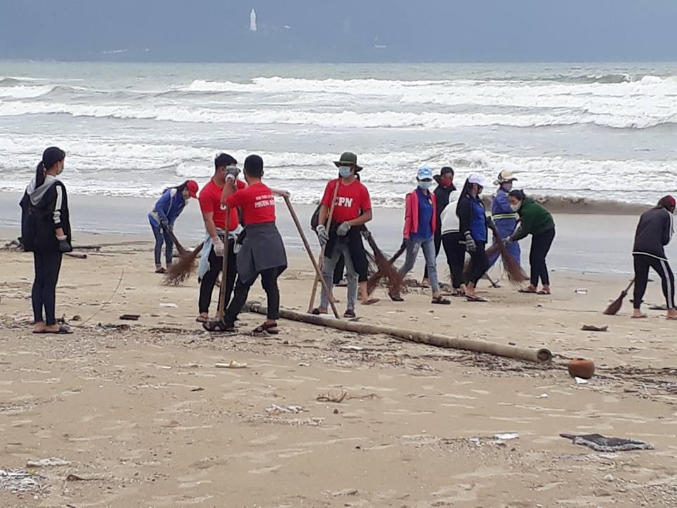 Đà Nẵng kêu gọi toàn thành phố dọn rác sau mưa lớn