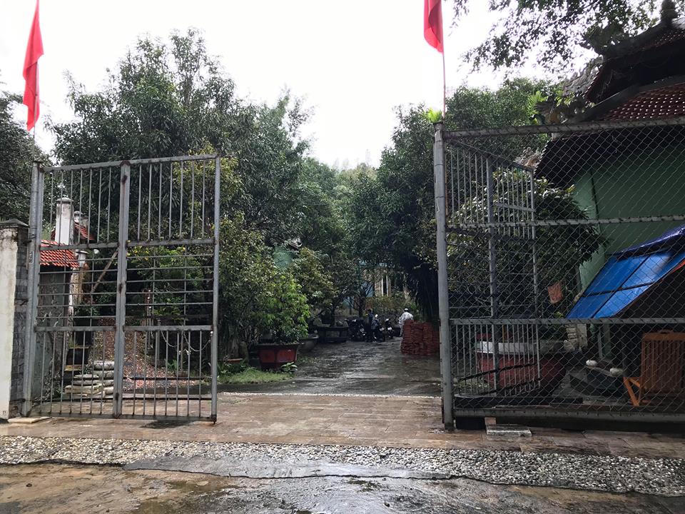 Hình ảnh tháo dỡ phần còn lại biệt phủ xây trái phép dưới chân núi Hải Vân