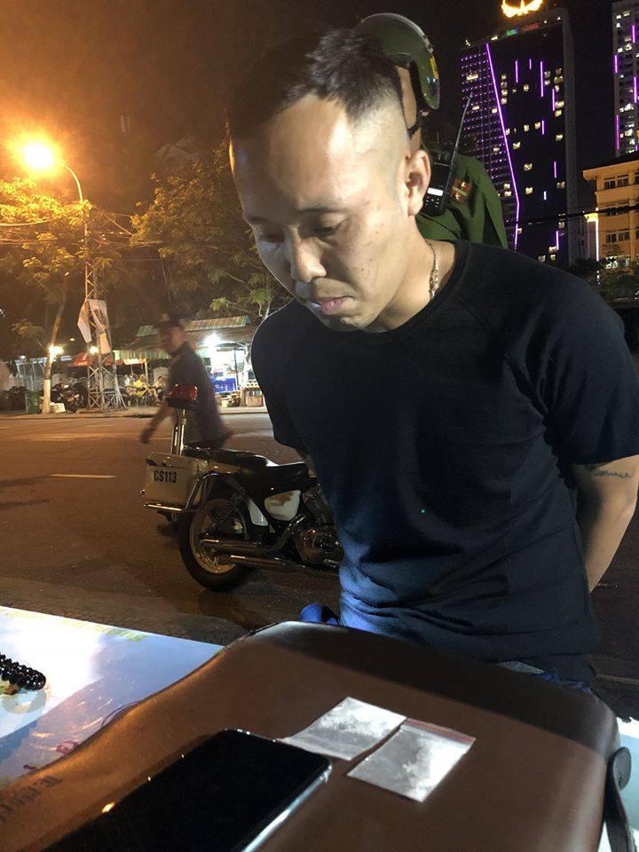  Bắt quả tang nhóm 5 nam nữ trẻ thuê khách sạn để phê ma túy ở Đà Nẵng