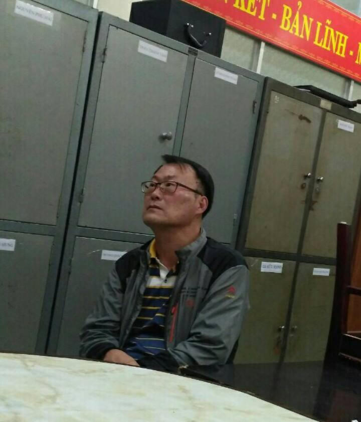  Điều tra 2 khách nước ngoài trộm tài sản đi đánh bạc