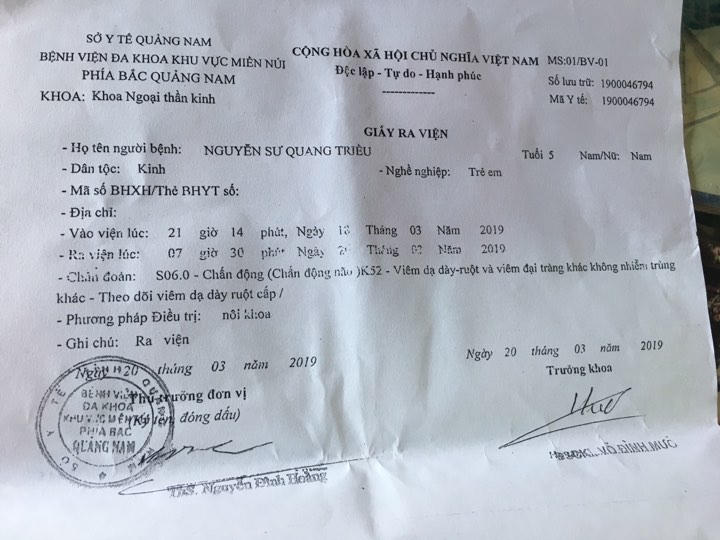 Con chấn động não, phụ huynh tố bị giáo viên mầm non tát vào đầu