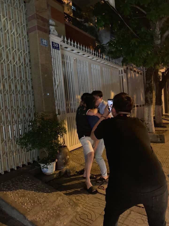 Cảnh báo trào lưu 'khủng bố' nhà người đàn ông liên quan vụ bé gái bị sàm sỡ trong thang máy