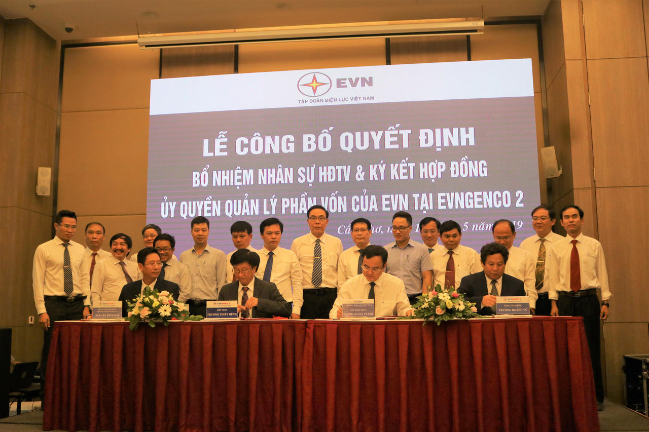 Tập đoàn Điện lực Việt Nam công bố các quyết định nhân sự HĐTV tại EVNGENCO 2