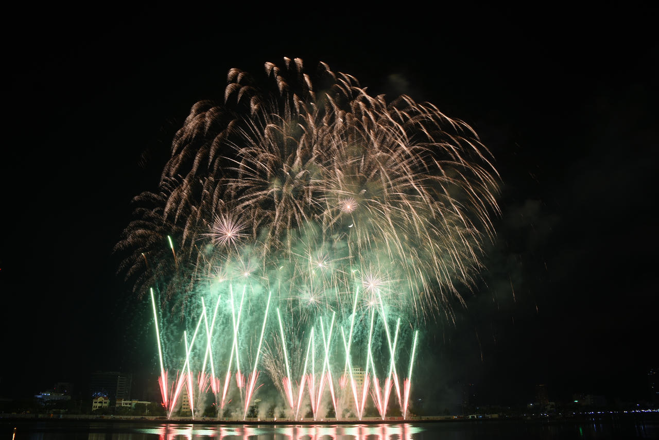 Cuộc so tài đầy hấp dẫn giữa Bỉ và Brazil tại đêm Mầm sống