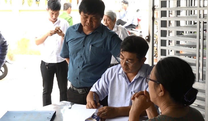 Phất hiện lò chế biến nội tạng bẩn trong nhà… vệ sinh đưa vào quán cơm