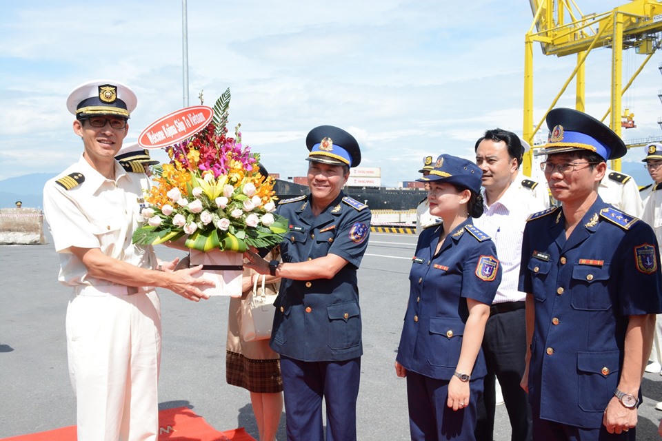 Tàu của Lực lượng bảo vệ bờ biển Nhật Bản thăm Đà Nẵng