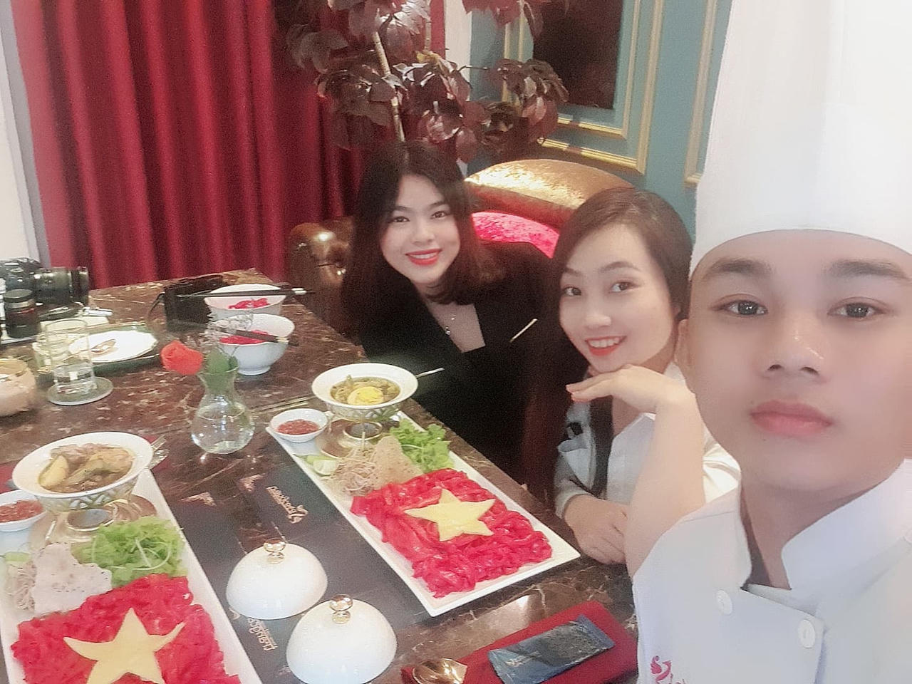  Tô mì Quảng 'siêu to khổng lồ' cổ vũ Việt Nam trước trận cầu lịch sử