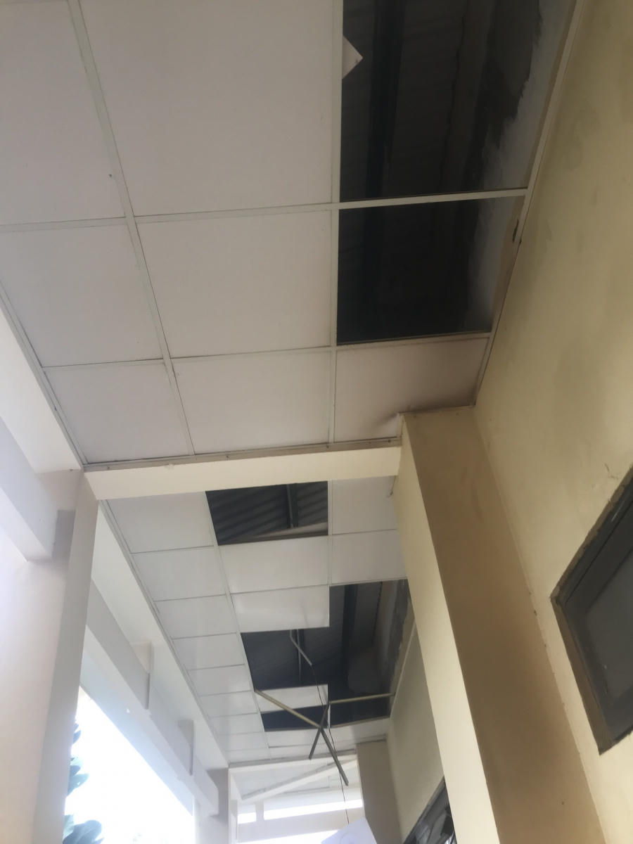 Đà Nẵng, Quảng Nam, Quảng Ngãi: Nhiều trường học bị hư hại nặng nề sau bão số 9