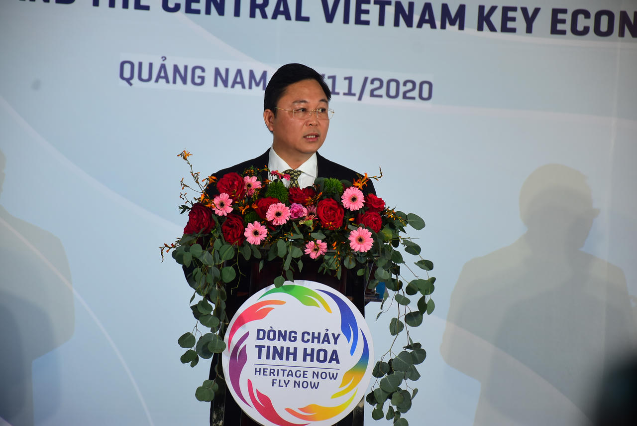 5 tỉnh miền Trung “bắt tay” 2 đầu tàu Bắc, Nam cùng phát triển du lịch