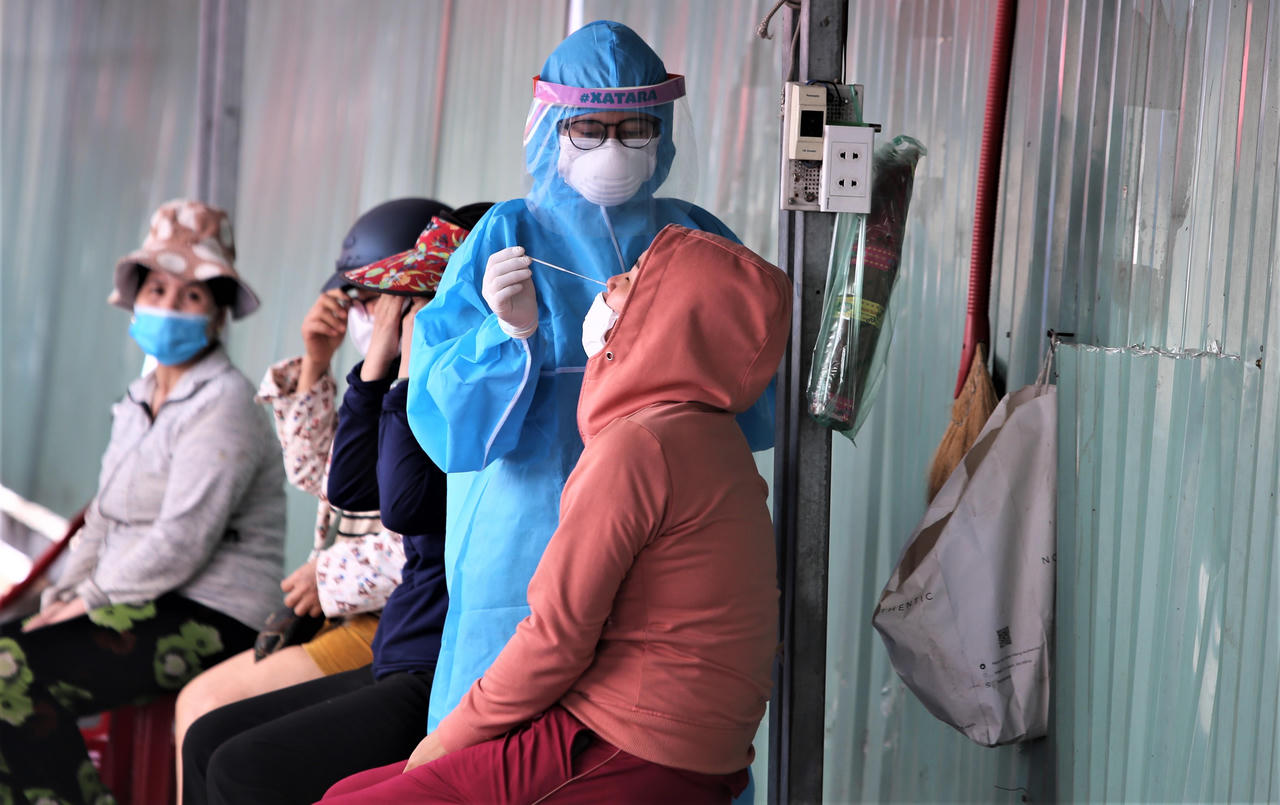 Thêm 2 ca nhiễm SARS-CoV-2, Đà Nẵng xét nghiệm toàn bộ tiểu thương chợ Siêu thị