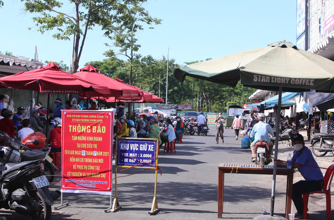 Thêm 2 ca nhiễm SARS-CoV-2, Đà Nẵng xét nghiệm toàn bộ tiểu thương chợ Siêu thị