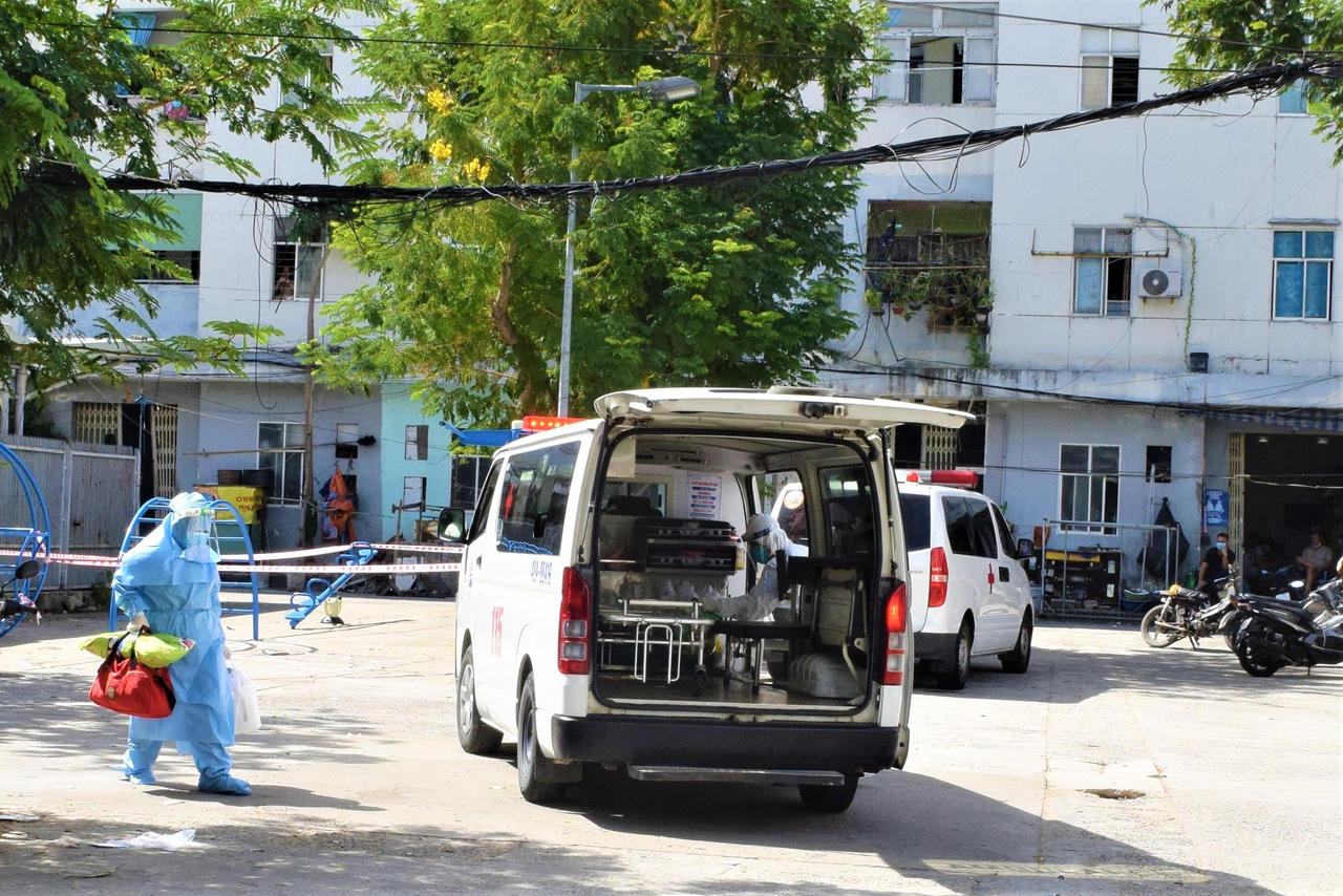 KHẨN: Các ca COVID-19 mới đi khắp quận huyện, Đà Nẵng tìm người liên quan