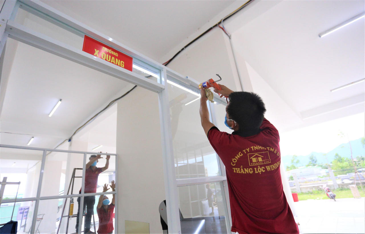 Đà Nẵng đưa Bệnh viện dã chiến điều trị bệnh nhân COVID-19 quy mô 2.200 giường vào hoạt động 