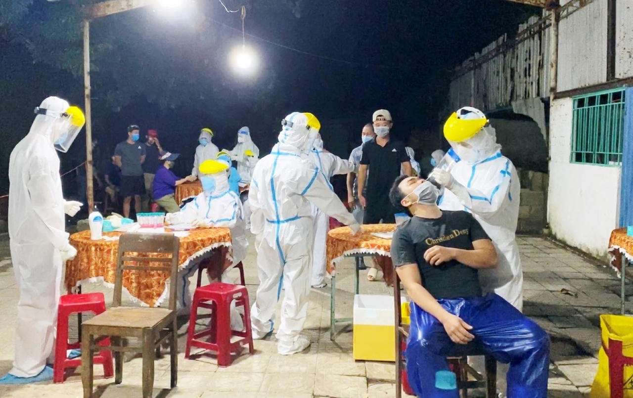 Đà Nẵng tạm đóng cửa cảng cá lớn nhất miền Trung do phát hiện chùm ca nhiễm COVID-19