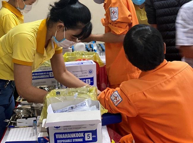 PC Quảng Ngãi quan tâm, chăm sóc sức khỏe người lao động