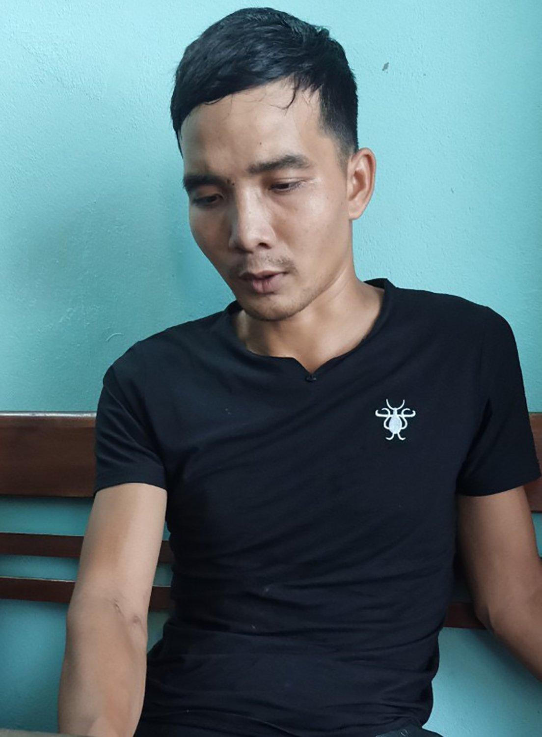 "Vô tình" bắt được đối tượng bị truy nã khi đang tuần tra phòng chống dịch