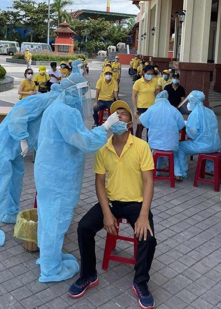 Tiếp sức Đà Nẵng chống dịch, Sun Group hỗ trợ 45 tỷ đồng lương thực, thực phẩm và kit xét nghiệm 