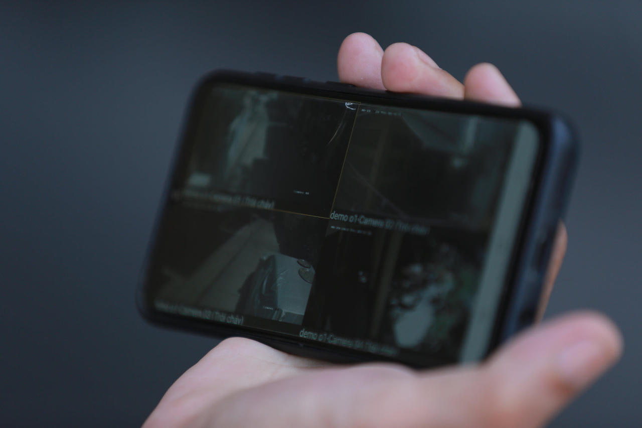 Đà Nẵng dùng flycam giám sát 'ai ở đâu ở yên đó'