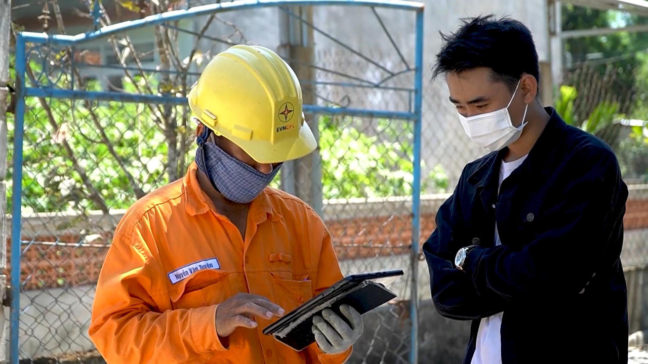 Sử dụng dịch vụ điện trực tuyến mùa dịch