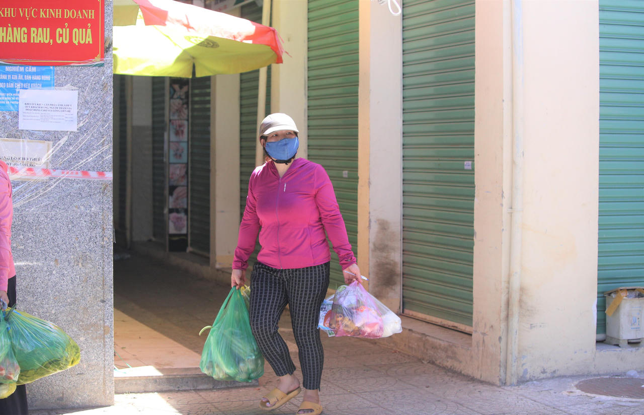 Ảnh: Đà Nẵng chuyển trạng thái chống dịch mới sau 20 ngày “ai ở đâu ở yên đó”