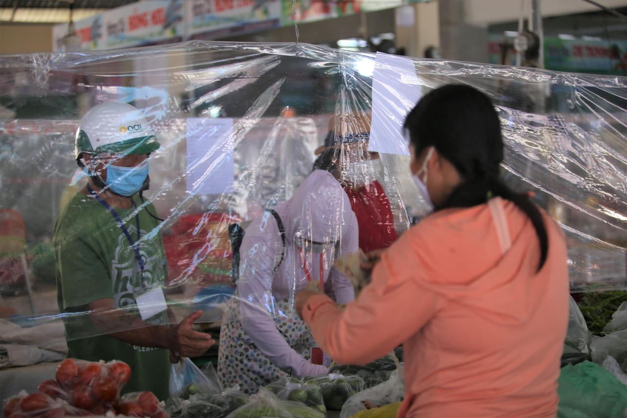 Ảnh: Đà Nẵng chuyển trạng thái chống dịch mới sau 20 ngày “ai ở đâu ở yên đó”