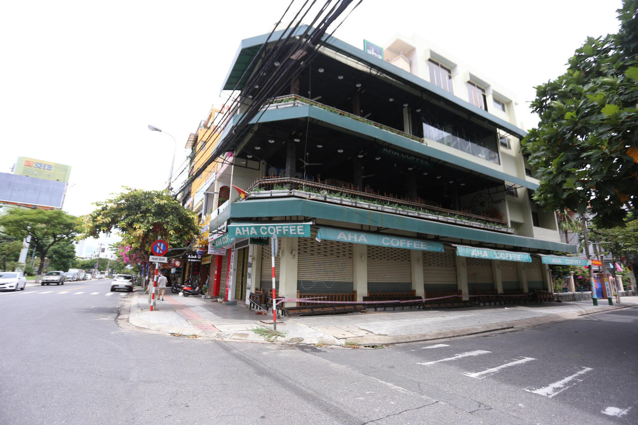 Hàng quán vùng xanh Đà Nẵng gần như 'bất động' dù được mở cửa trở lại