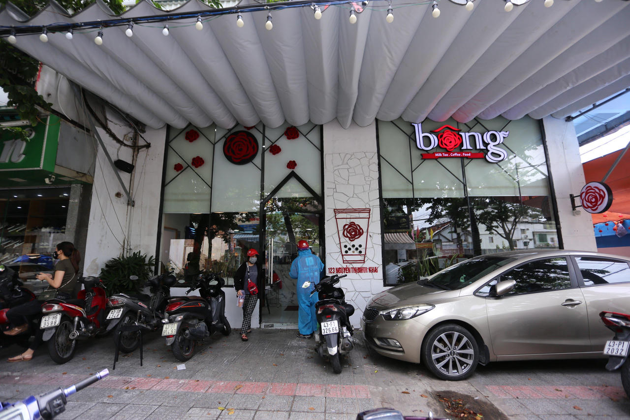 Hàng quán vùng xanh Đà Nẵng gần như 'bất động' dù được mở cửa trở lại