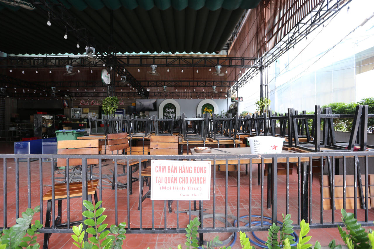 Hàng quán vùng xanh Đà Nẵng gần như 'bất động' dù được mở cửa trở lại