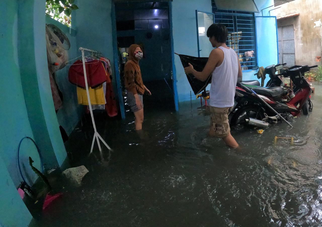 Đà Nẵng họp khẩn ứng phó bão số 6, lên phương án sơ tán dân