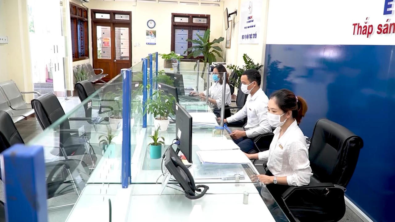 Điện lực thành phố Quảng Ngãi: Rút ngắn thời gian cấp điện cho khách hàng