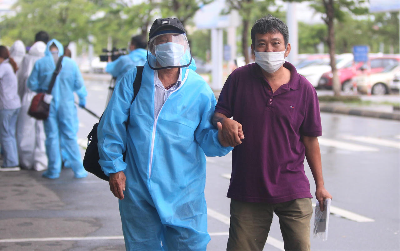 'Chuyến bay 0 đồng' đưa hơn 400 thai phụ, trẻ em từ TP HCM về Đà Nẵng