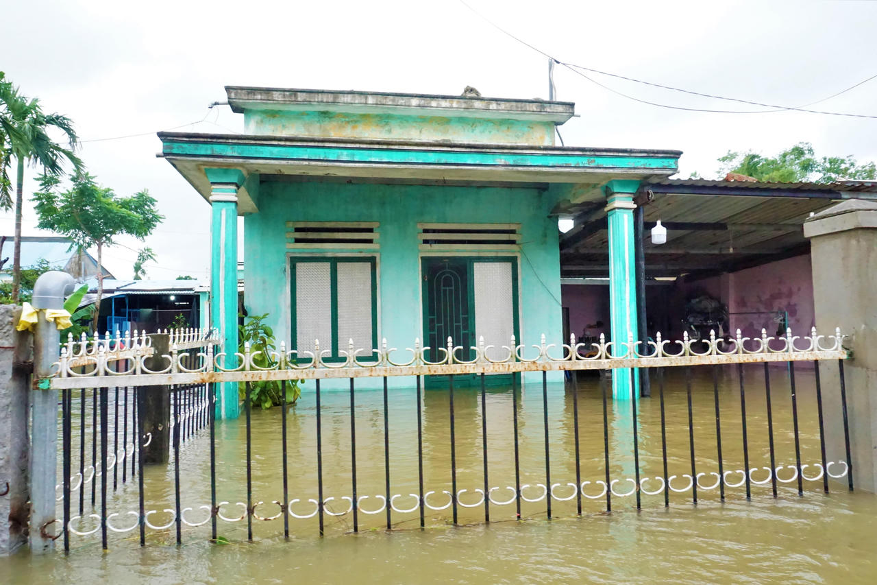 Quảng Nam: Mưa lũ khiến 5.400 ngôi nhà bị ngập, 1 người mất tích, hơn 2.500 người phải sơ tán