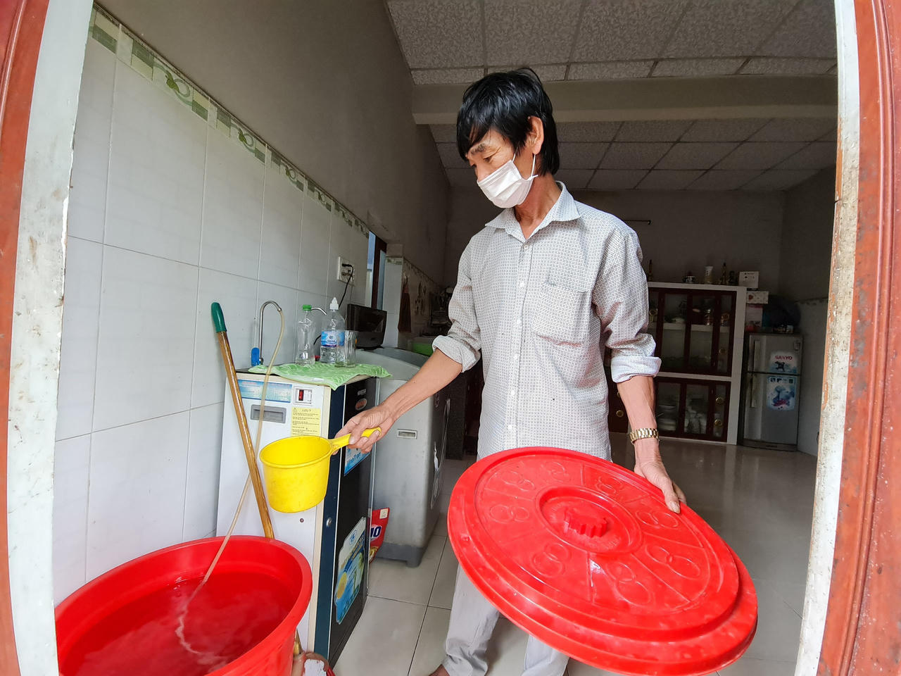 Dân bức xúc vì công trình nước sạch hàng chục tỷ đồng bỏ hoang ở Quảng Ngãi