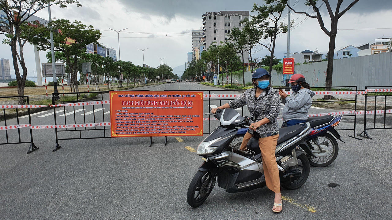Số ca COVID-19 tăng, Đà Nẵng kiểm soát chặt chẽ đi lại tại 2 phường vùng cam