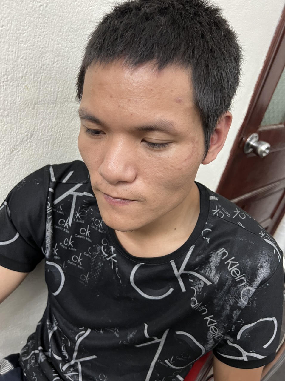 Bắt đối tượng lừa đảo hơn 9 tỷ đồng; Thanh niên chuyên trộm bia rồi thuê taxi chở đi bán...