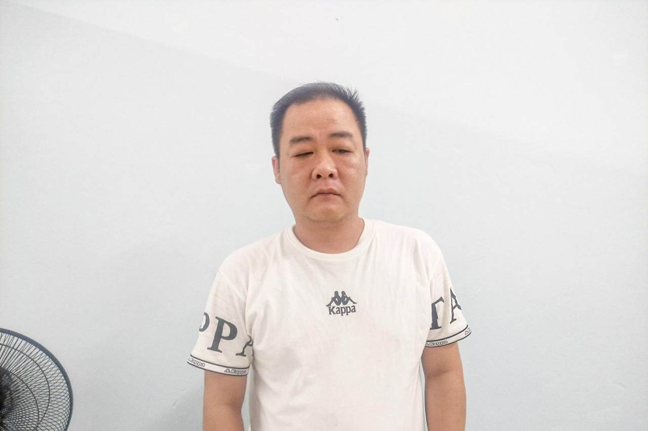 Phá đường dây cá độ bóng đá hàng trăm tỷ đồng trước mùa World Cup