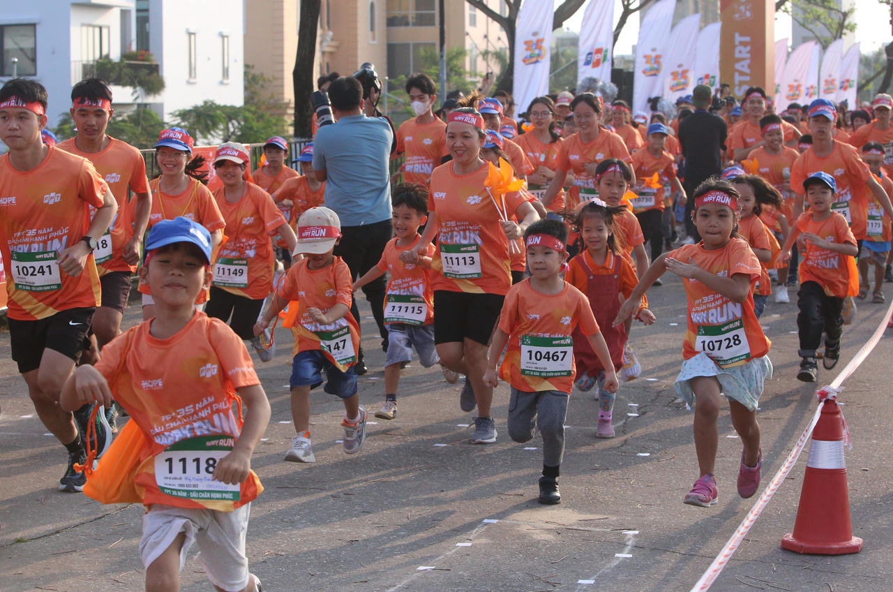 3.500 người tham gia chạy bộ gây quỹ hỗ trợ trẻ em khó khăn