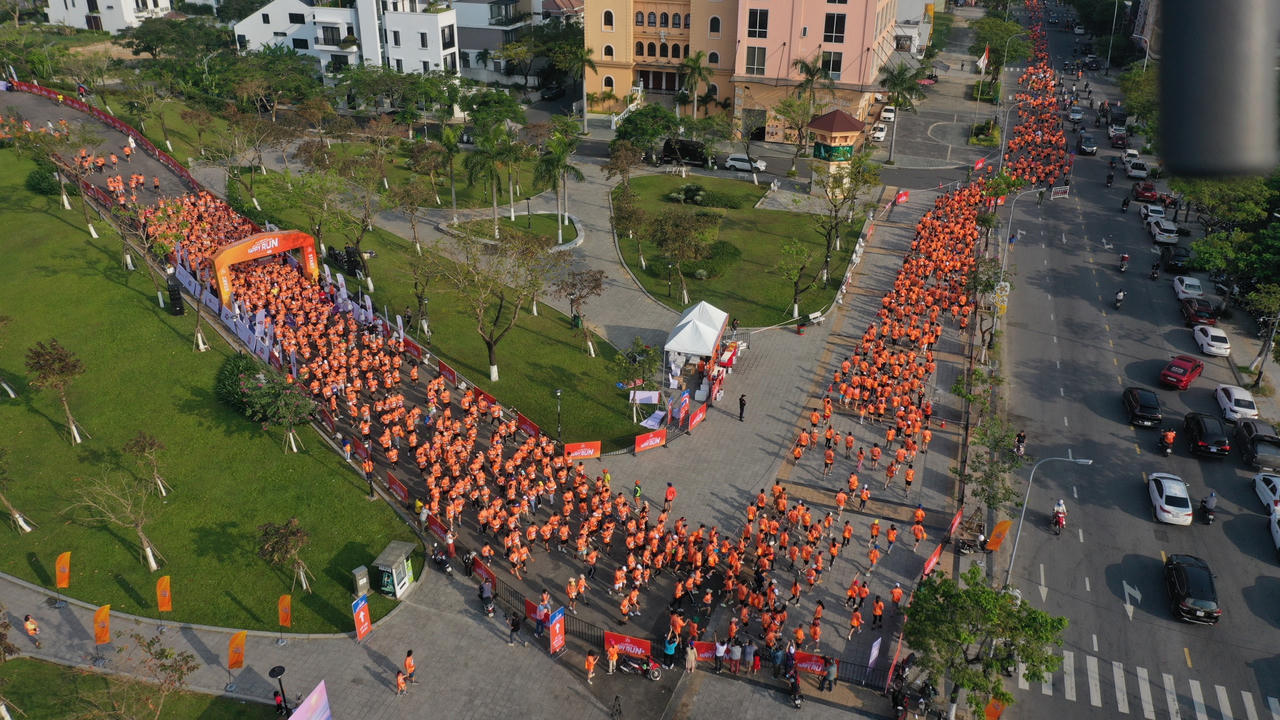 3.500 người tham gia chạy bộ gây quỹ hỗ trợ trẻ em khó khăn