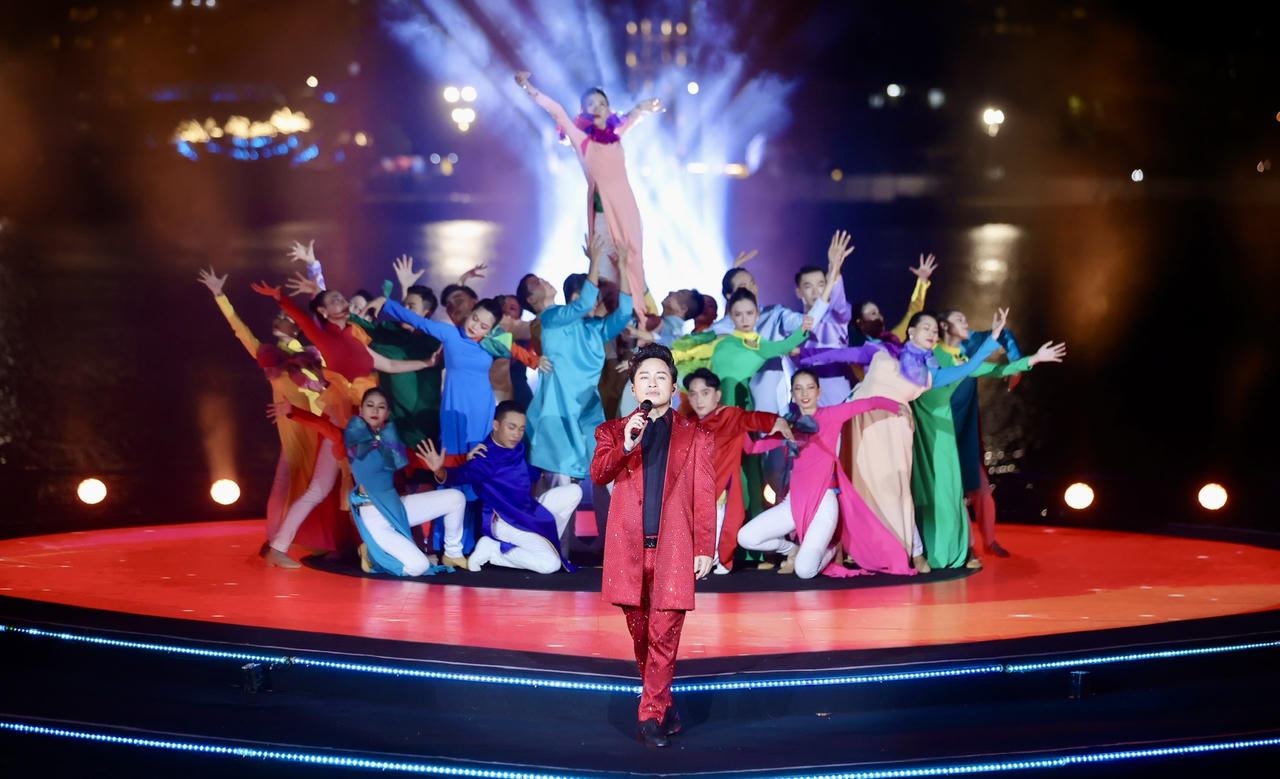 Mãn nhãn đêm khai mạc DIFF của đương kim vô địch Phần Lan và đội Việt Nam