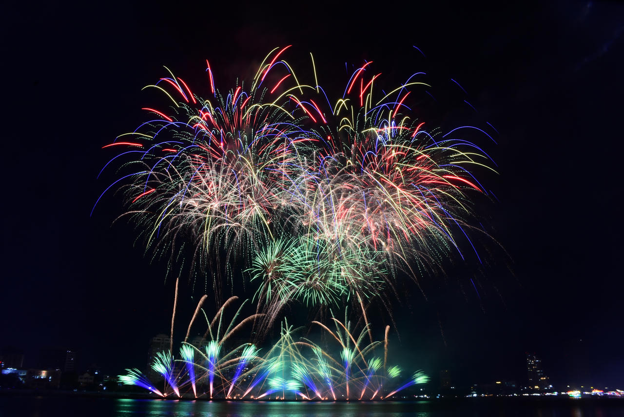 Mãn nhãn đêm khai mạc DIFF của đương kim vô địch Phần Lan và đội Việt Nam