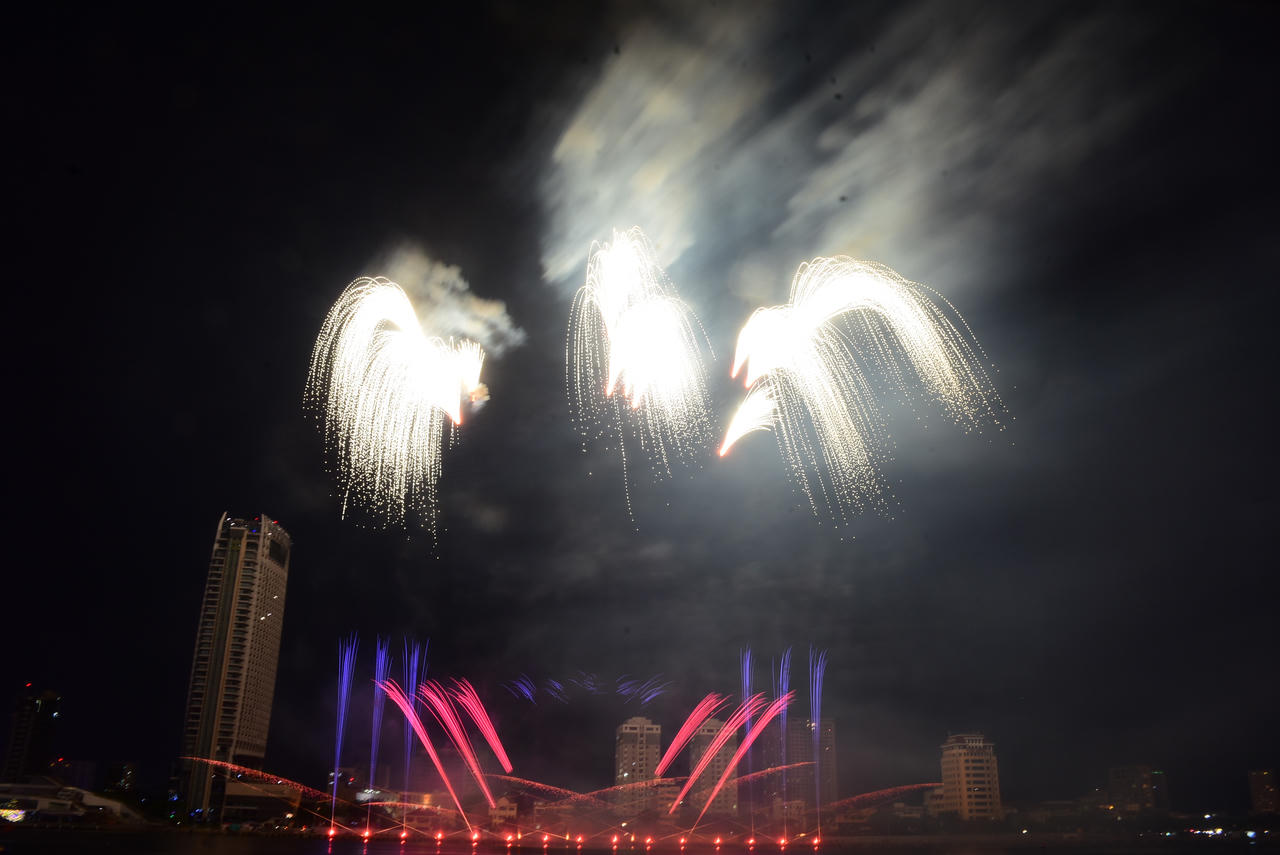 Mãn nhãn đêm khai mạc DIFF của đương kim vô địch Phần Lan và đội Việt Nam