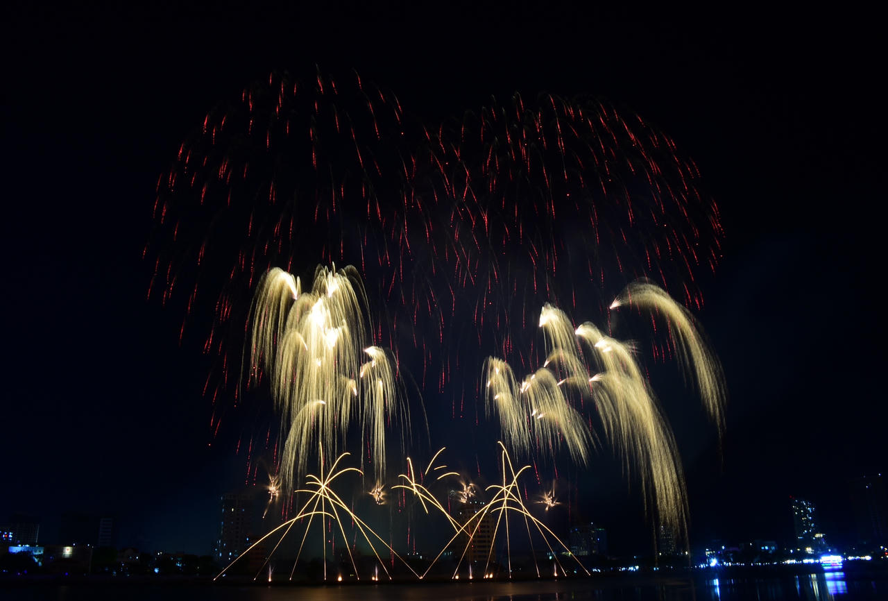Mãn nhãn đêm chung kết Lễ hội pháo hoa Quốc tế Đà Nẵng 2023