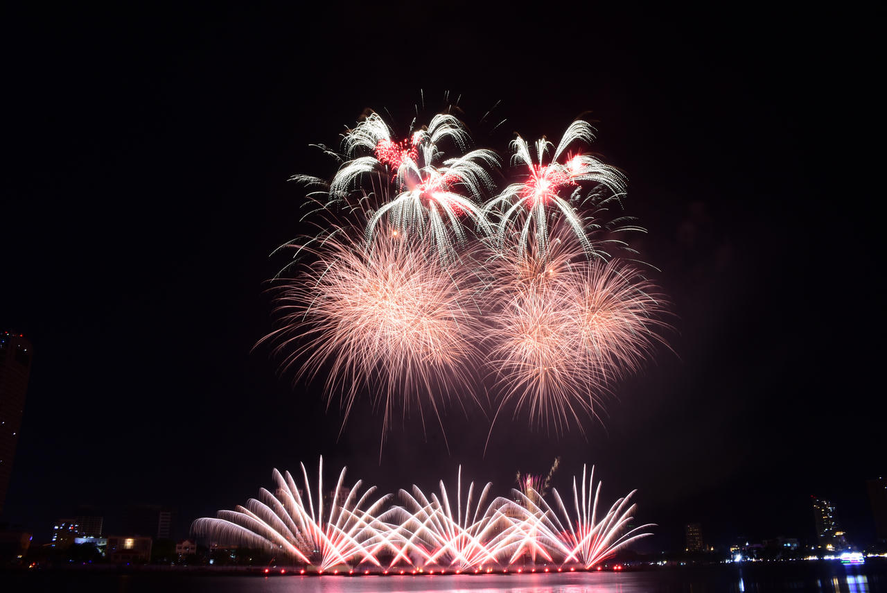 Mãn nhãn đêm chung kết Lễ hội pháo hoa Quốc tế Đà Nẵng 2023