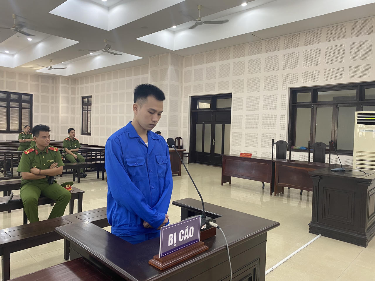 Thanh niên lĩnh án vì làm giả sổ đỏ để bán đất ảo