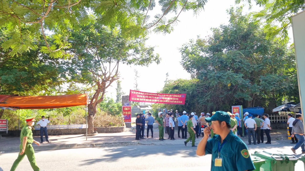 Quảng Ngãi: Cưỡng chế, thu hồi gần 28.000m2 "đất vàng" ven biển 