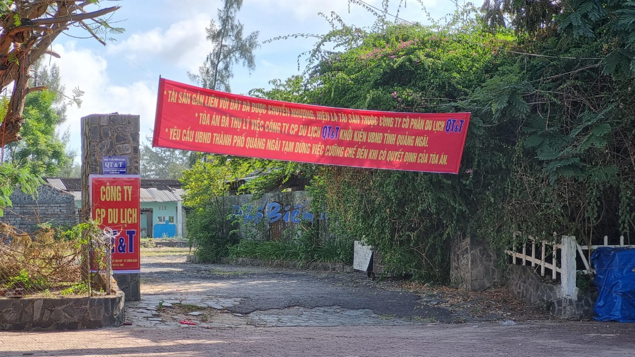 Quảng Ngãi: Cưỡng chế, thu hồi gần 28.000m2 "đất vàng" ven biển 