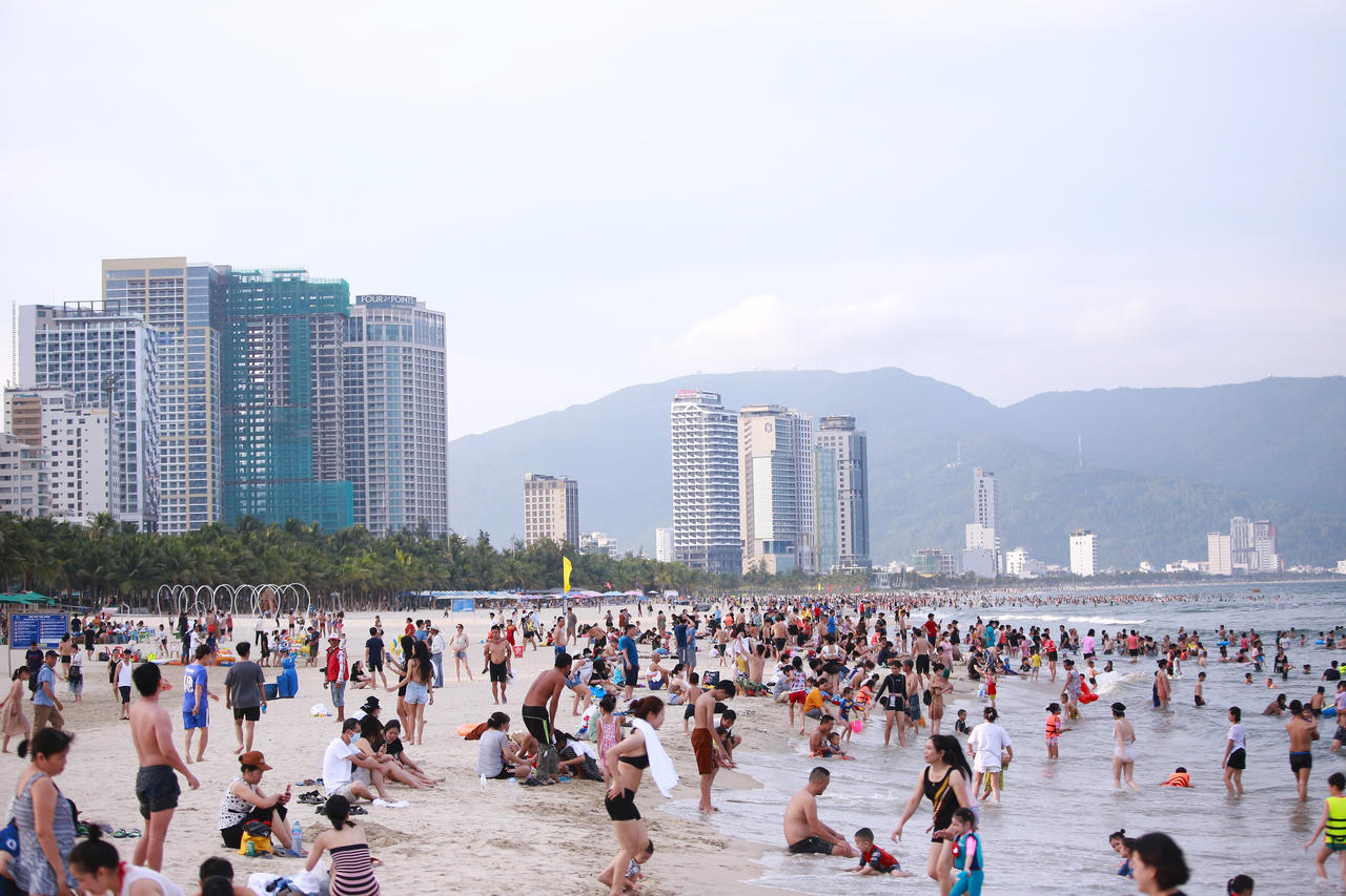 Du lịch hàng không và đường thủy ở Đà Nẵng phục hồi tích cực