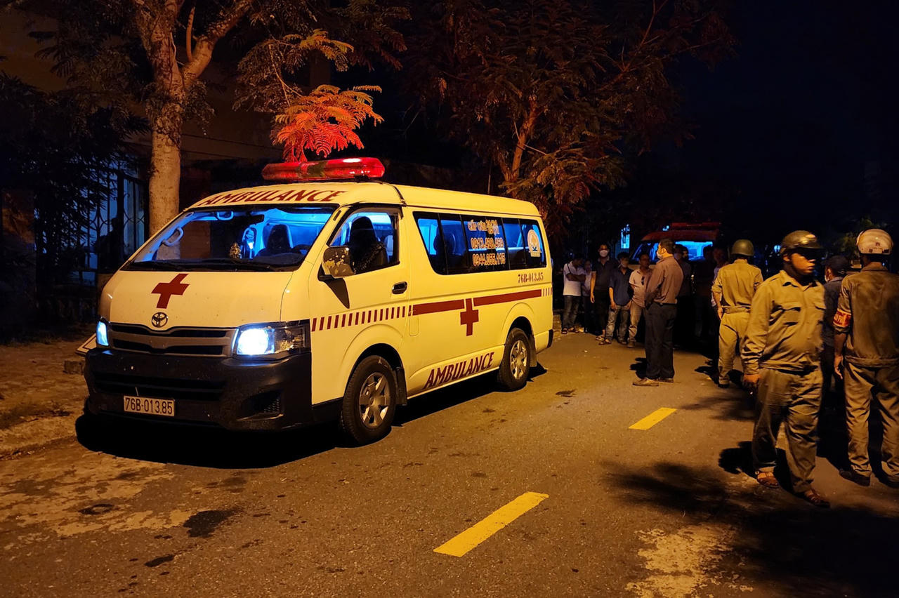 Vụ nhân viên pháp y cản xe cứu thương chở thi thể về quê: Sở Y tế Đà Nẵng yêu cầu làm rõ