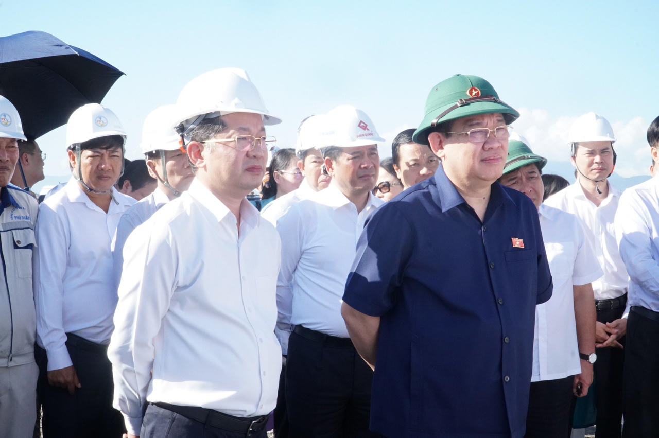 Chủ tịch Quốc hội Vương Đình Huệ kiểm tra tiến độ Dự án Bến cảng Liên Chiểu